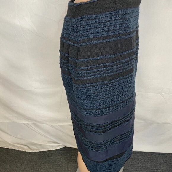 NEW CAROLINA HERRERA Women’s Mixed-Fabric Tweed Knee-Length Skirt Navy/Black – 8 - Picture 4 of 11